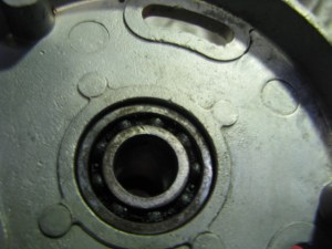 Worn bearing in cleaned housing 